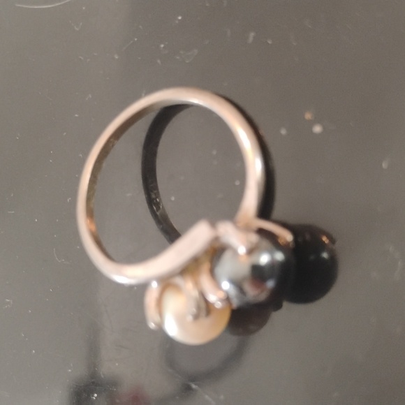 Uncas Sterling Vintage White/Black Pearl Bypass Ring Size 6 - Picture 6 of 9